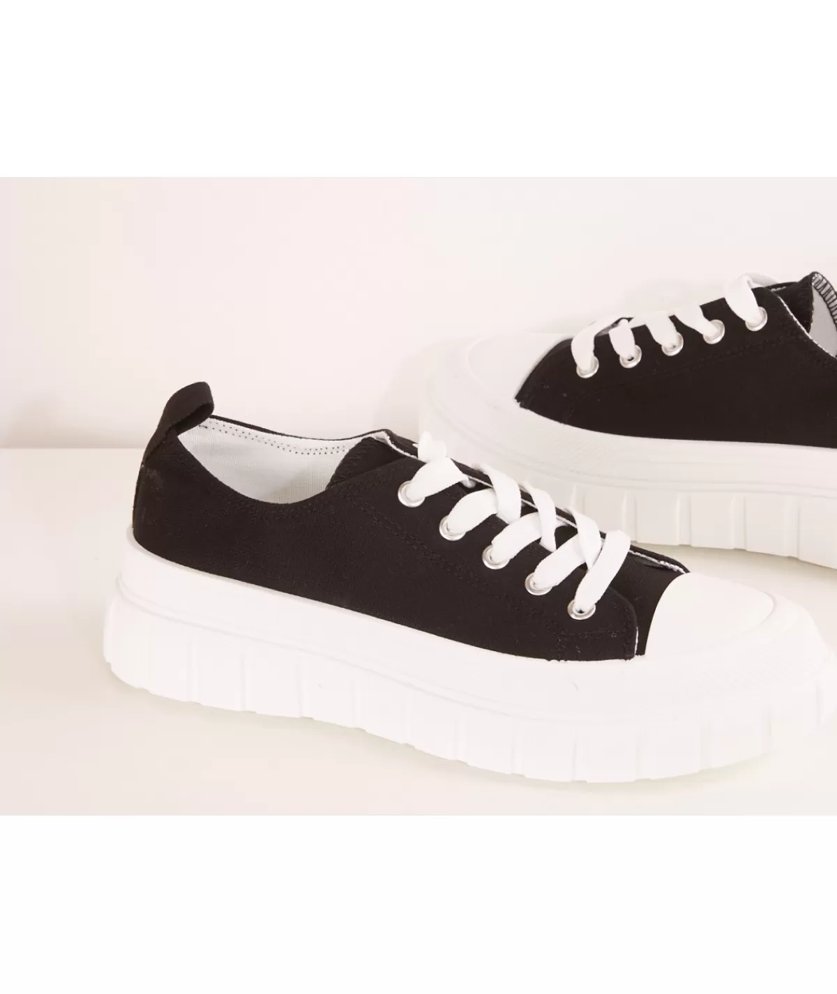 La boutique de Lilie Baskets>BASKET LISANDRA BASSE Noir