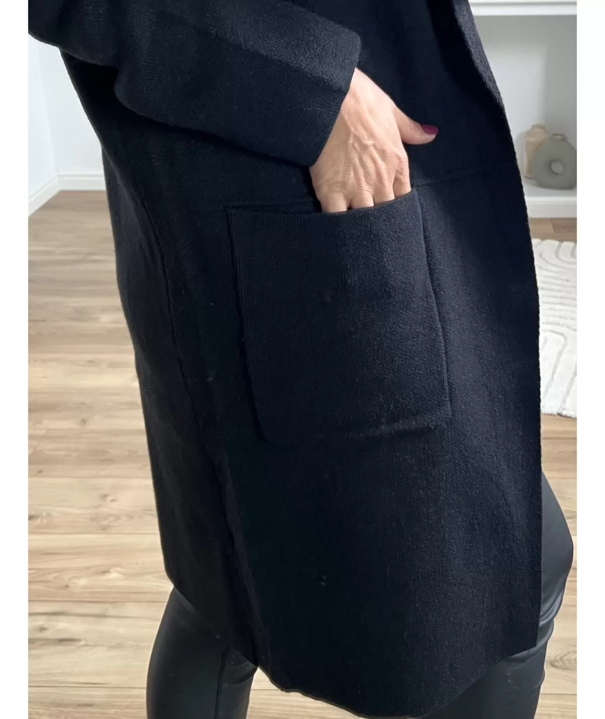 La boutique de Lilie Pulls / Gilets>GILET MANTEAU CHARLOTTE Noir