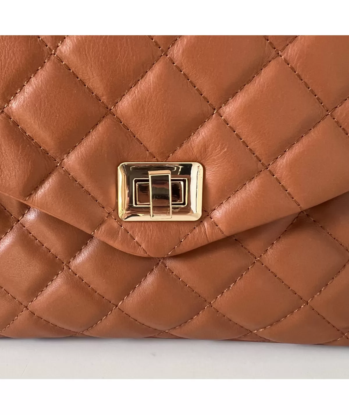 La boutique de Lilie Sacs / Idées Cadeaux>SAC KARINE EN CUIR Camel