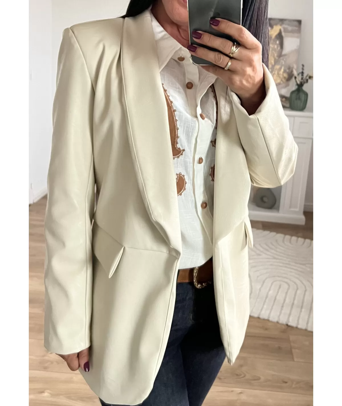 La boutique de Lilie Vestes>VESTE SIMILI STEPHANIE Beige