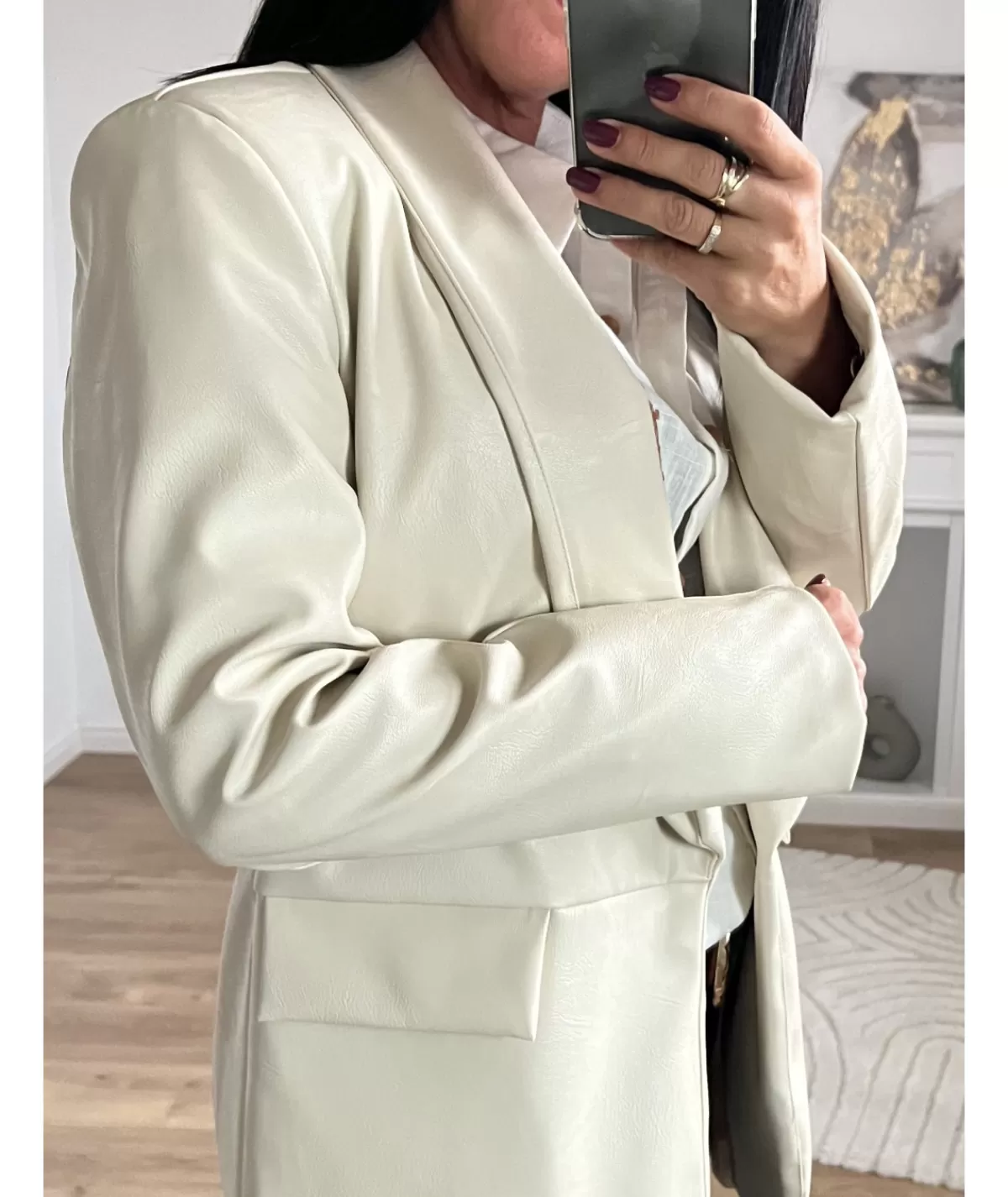 La boutique de Lilie Vestes>VESTE SIMILI STEPHANIE Beige